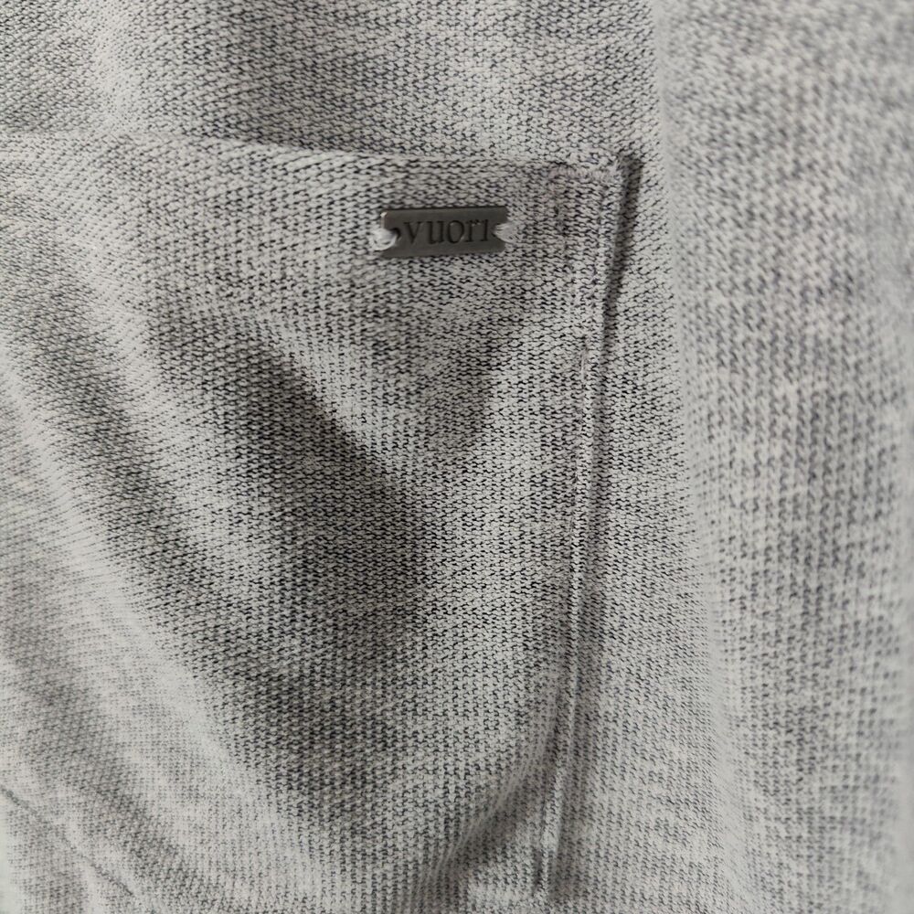 Vuori Ace Button Down Shirt Mens M Gray Long Sleeve Performance Stretch V185 - Picture 3 of 8